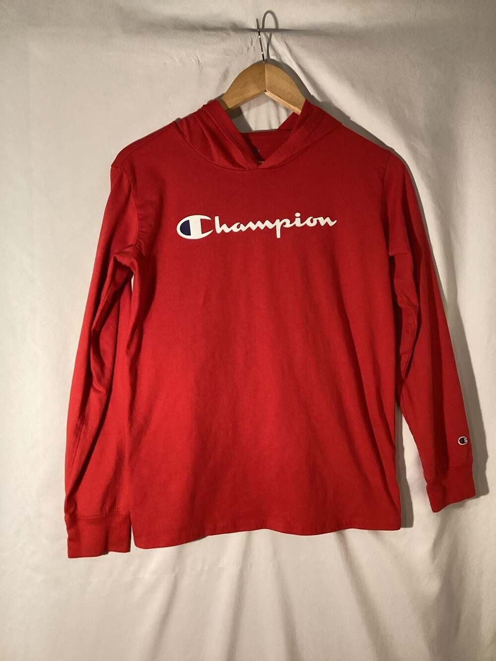 Champion Boys Long Sleeve Hooded T-Shirt Red XL 18/20